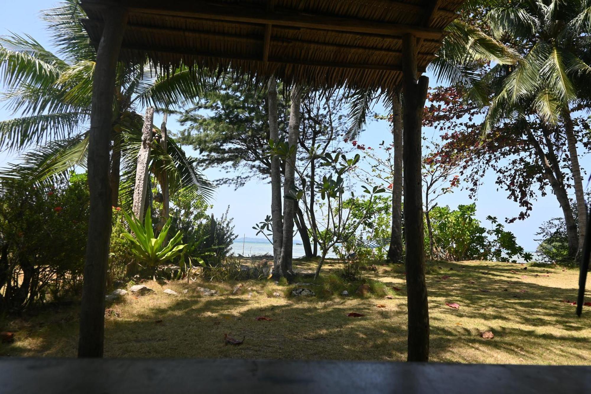 Villa Bunga Jabe Karimunjawa-Inseln Exterior foto